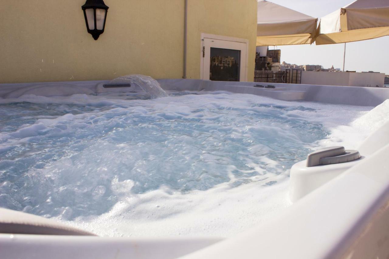 Birgu Lodge With Jacuzzi 1 Kültér fotó